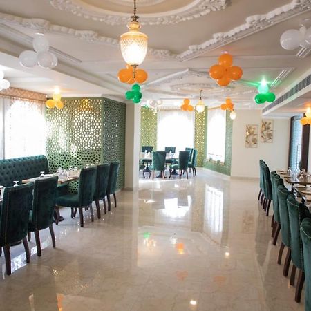 Morena Indralok Palace Hotel & Resort מראה חיצוני תמונה