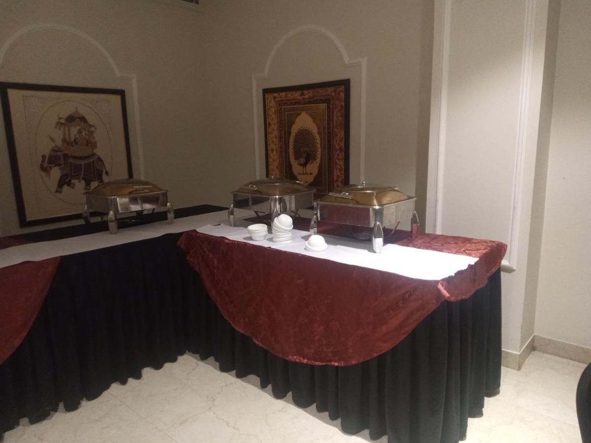 Morena Indralok Palace Hotel & Resort מראה חיצוני תמונה